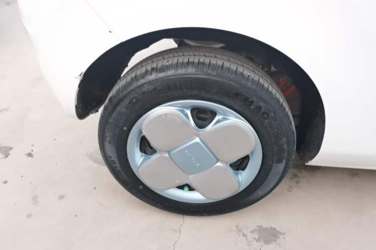Used Geely Galaxy Panda 2023 Panda Mini 120km Cute Bear Right Rear Wheel Hub