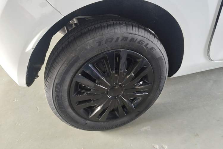 Used Geely Galaxy Panda 2023 Panda Mini 200km Endurance Bear Right Rear Wheel Hub