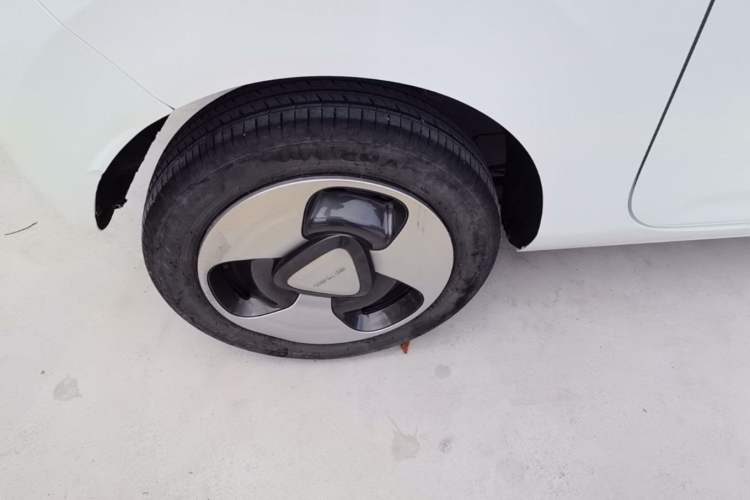 Used Geely Galaxy Panda 2023 Panda Mini 200km Dynamic Bear Right Rear Wheel Hub