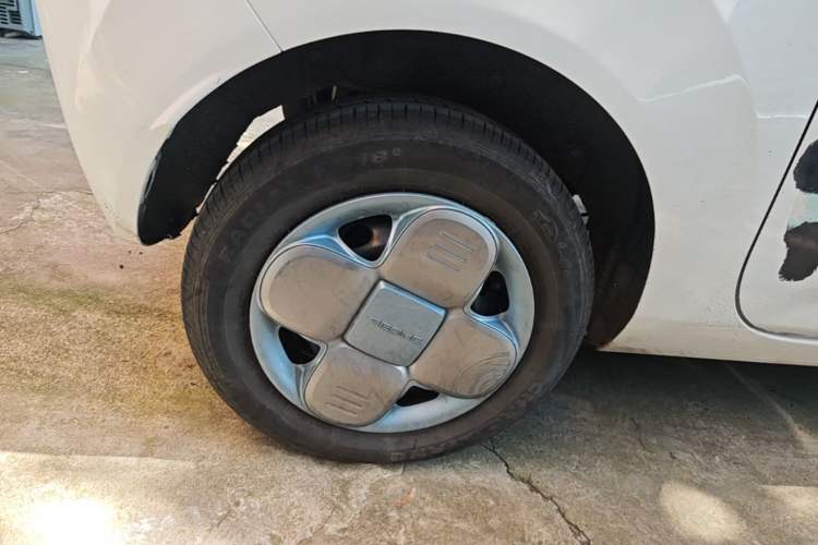 Used Geely Galaxy Panda 2023 Panda Mini 200km Endurance Bear Right Rear Wheel Hub