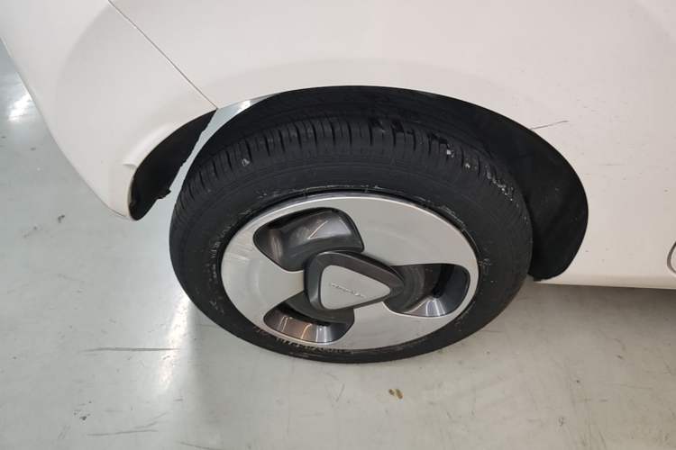 Used Geely Galaxy Panda 2023 Panda Mini 200km Dynamic Bear Right Rear Wheel Hub