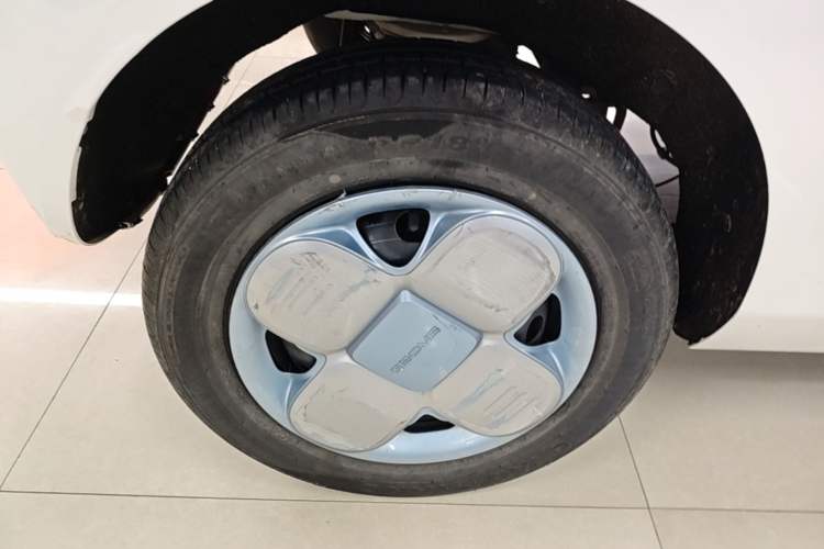 Used Geely Galaxy Panda 2023 Panda Mini 200km Endurance Bear Right Rear Wheel Hub