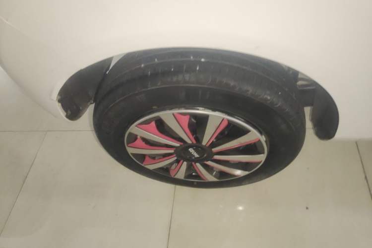 Used Geely Galaxy Panda 2023 Panda Mini 200km Endurance Bear Right Rear Wheel Hub