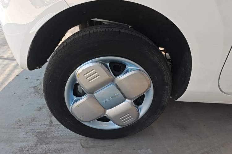 Used Geely Galaxy Panda 2023 Panda Mini 200km Endurance Bear Right Rear Wheel Hub