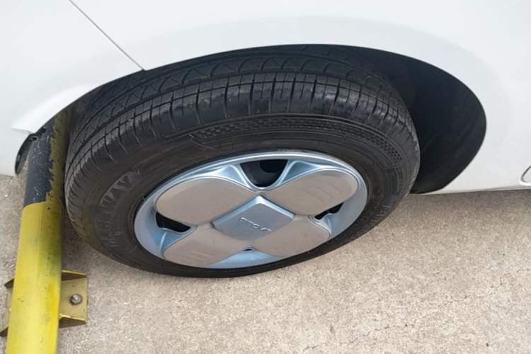 Used Geely Galaxy Panda 2023 Panda Mini 200km Endurance Bear Right Rear Wheel Hub