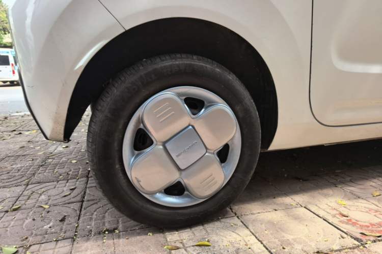 Used Geely Galaxy Panda 2023 Panda Mini 200km Endurance Bear Right Rear Wheel Hub