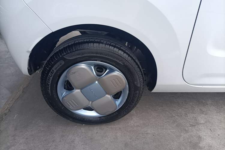 Used Geely Galaxy Panda 2023 Panda Mini 200km Endurance Bear Right Rear Wheel Hub