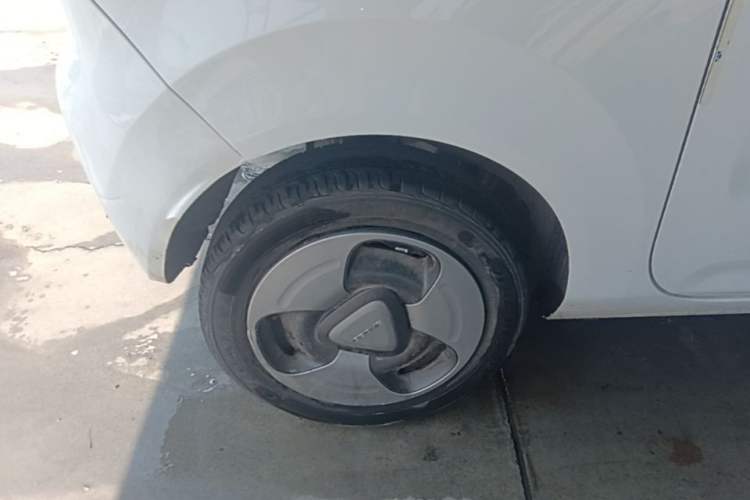 Used Geely Galaxy Panda 2023 Panda Mini 200km Dynamic Bear Right Rear Wheel Hub