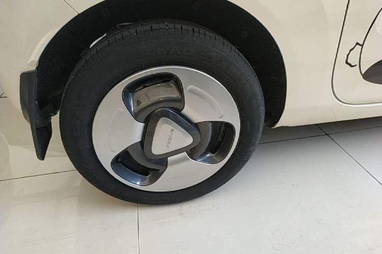 Used Geely Galaxy Panda 2023 Panda Mini 200km Dynamic Bear Right Rear Wheel Hub
