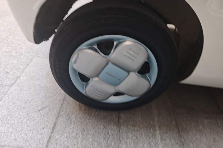 Used Geely Galaxy Panda 2023 Panda Mini 200km Endurance Bear Right Rear Wheel Hub