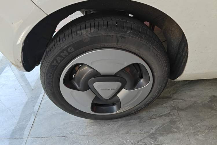 Used Geely Galaxy Panda 2023 Panda Mini 200km Dynamic Bear Right Rear Wheel Hub