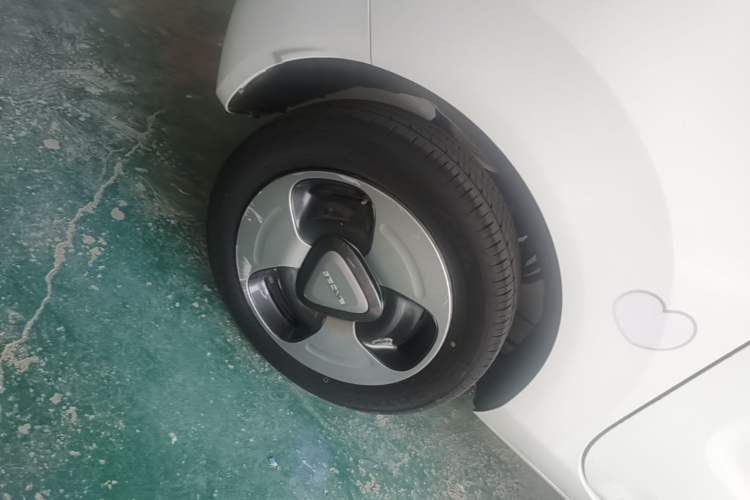 Used Geely Galaxy Panda 2023 Panda Mini 200km Dynamic Bear Right Rear Wheel Hub