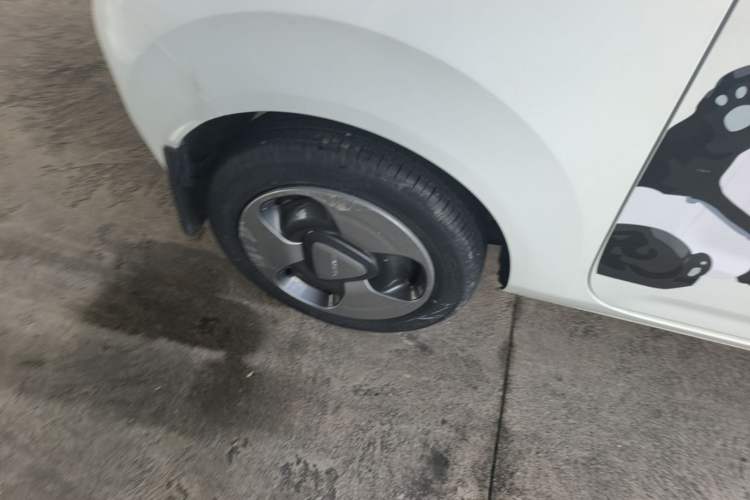 Used Geely Galaxy Panda 2023 Panda Mini 200km Dynamic Bear Right Rear Wheel Hub