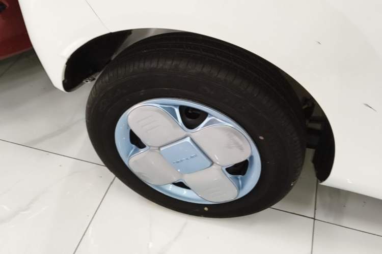 Used Geely Galaxy Panda 2023 Panda Mini 200km Endurance Bear Right Rear Wheel Hub