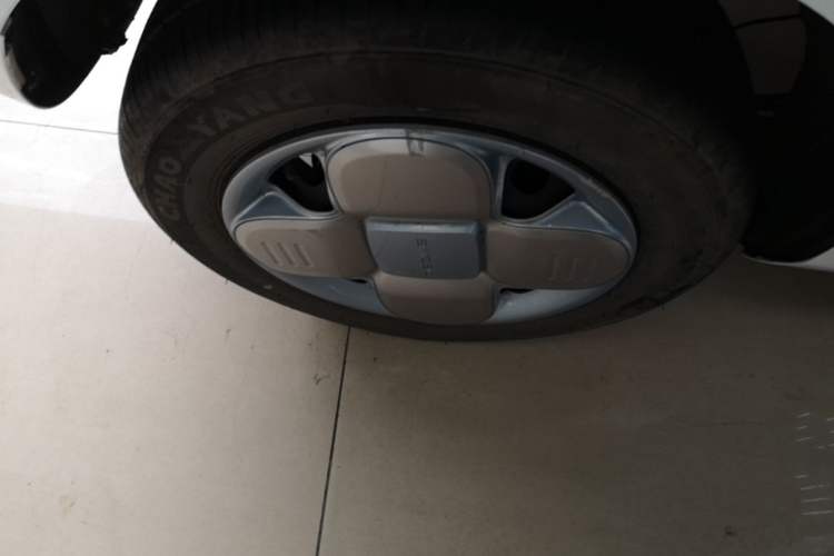 Used Geely Galaxy Panda 2023 Panda Mini 120km Super Cute Bear Right Rear Wheel Hub