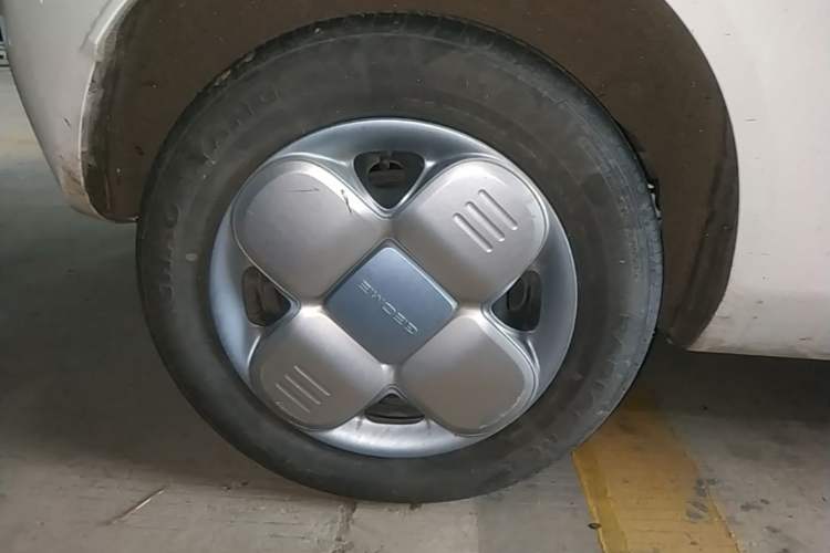 Used Geely Galaxy Panda 2023 Panda Mini 200km Endurance Bear Right Rear Wheel Hub