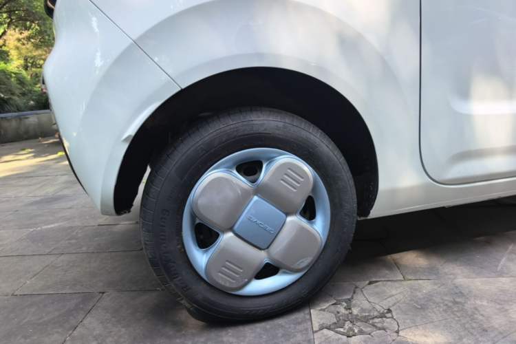 Used Geely Galaxy Panda 2023 Panda Mini 200km Endurance Bear Right Rear Wheel Hub