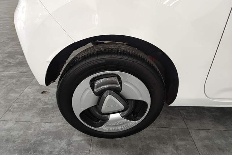 Used Geely Galaxy Panda 2023 Panda Mini New Year Edition Treasure Bear Right Rear Wheel Hub
