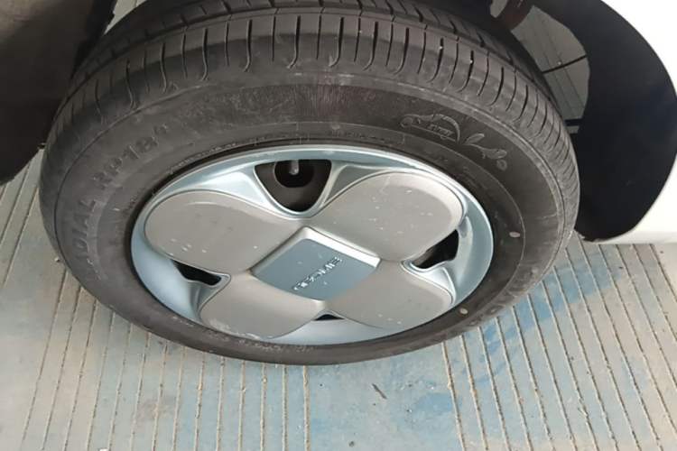 Used Geely Galaxy Panda 2023 Panda Mini 200km Endurance Bear Right Rear Wheel Hub