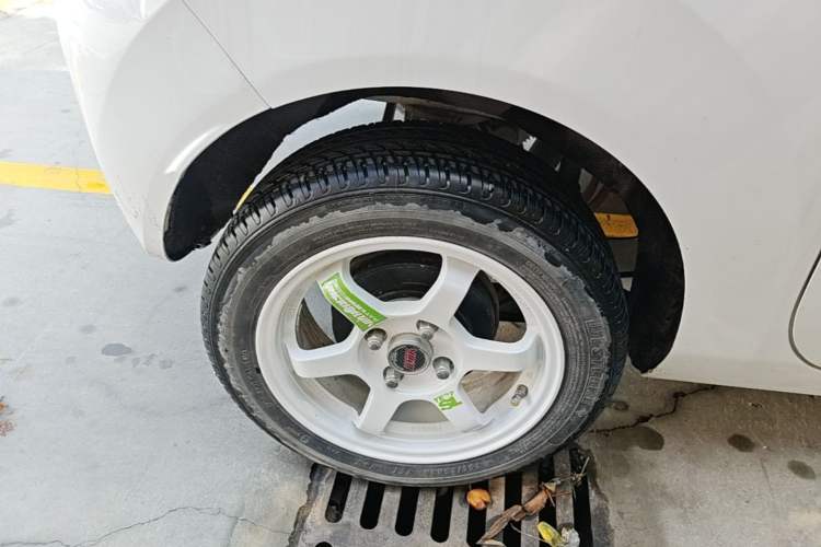 Used Geely Galaxy Panda 2023 Panda Mini 200km Dynamic Bear Right Rear Wheel Hub