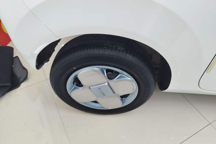 Used Geely Galaxy Panda 2023 Panda Mini 200km Endurance Bear Right Rear Wheel Hub