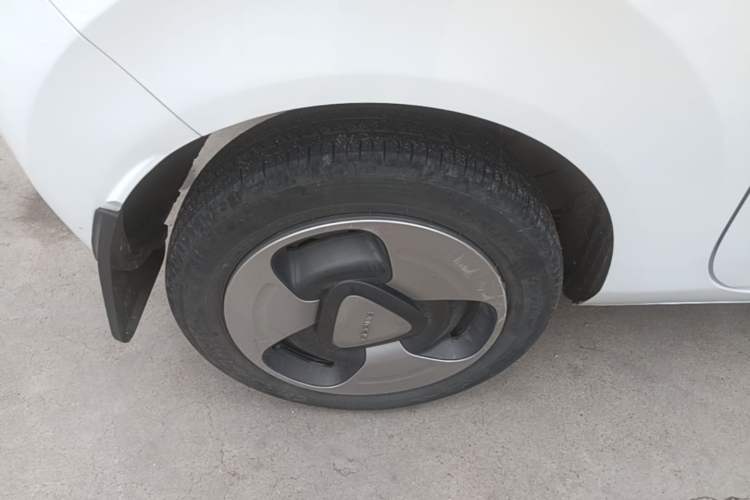 Used Geely Galaxy Panda 2023 Panda Mini New Year Edition Treasure Bear Right Rear Wheel Hub