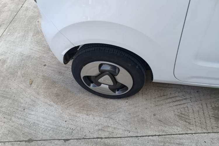 Used Geely Galaxy Panda 2023 Panda Mini 200km Dynamic Bear Right Rear Wheel Hub