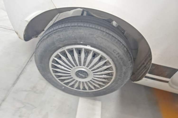 Used Geely Galaxy Panda 2023 Panda Mini 200km Endurance Bear Right Rear Wheel Hub