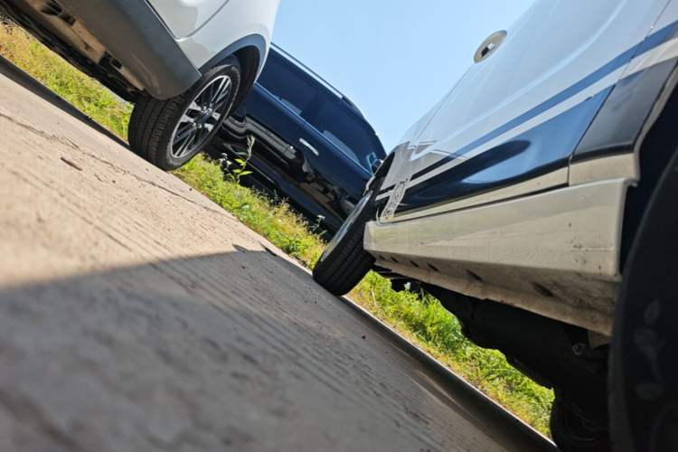 Used Geely Galaxy Panda 2023 Panda Mini 200km Endurance Bear Right Side Sill