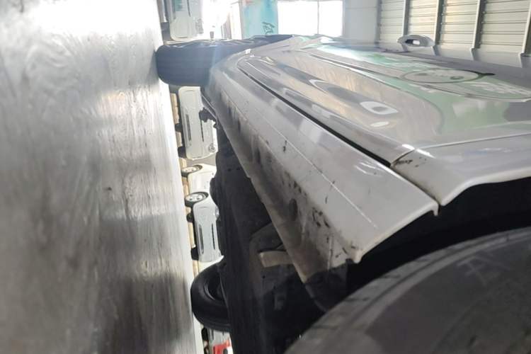 Used Geely Galaxy Panda 2023 Panda Mini 200km Endurance Bear Right Side Sill