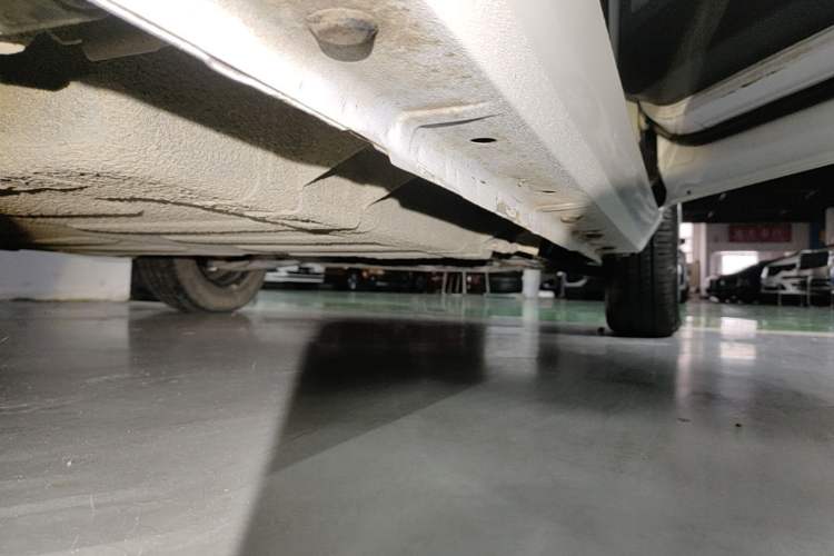 Used Geely Galaxy Panda 2023 Panda Mini 200km Endurance Bear Right Side Sill