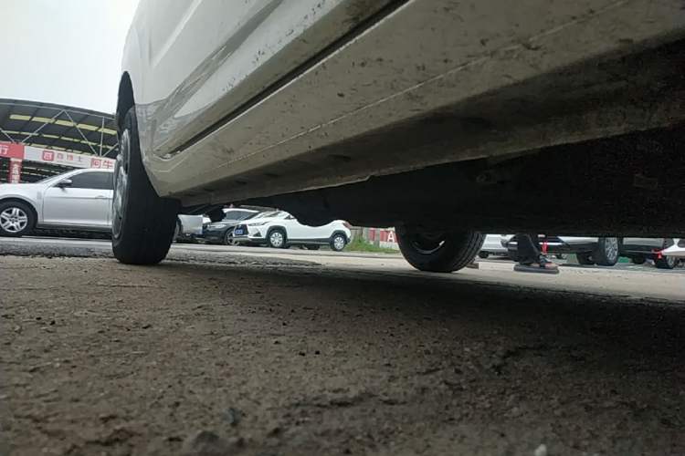 Used Geely Galaxy Panda 2023 Panda Mini 200km Endurance Bear Right Side Sill