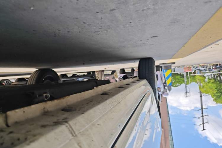 Used Geely Galaxy Panda 2023 Panda Mini 200km Endurance Bear Right Side Sill