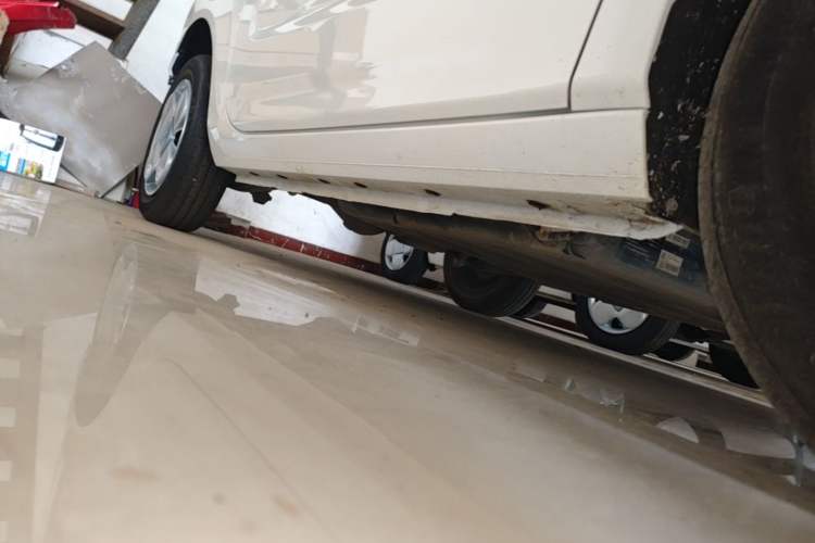 Used Geely Galaxy Panda 2023 Panda Mini 200km Endurance Bear Right Side Sill