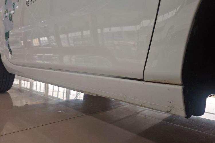 Used Geely Galaxy Panda 2023 Panda Mini 120km Super Cute Bear Right Side Sill