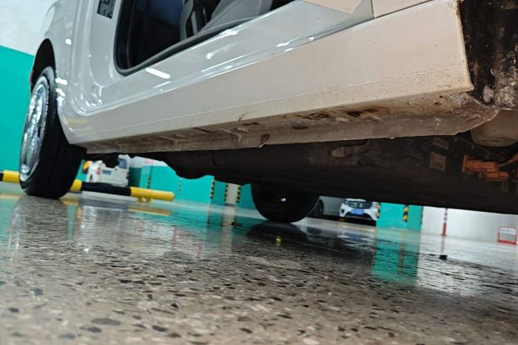 Used Geely Galaxy Panda 2023 Panda Mini 200km Endurance Bear Right Side Sill