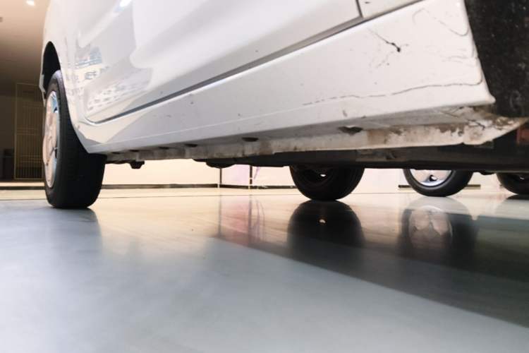 Used Geely Galaxy Panda 2023 Panda Mini 200km Endurance Bear Right Side Sill