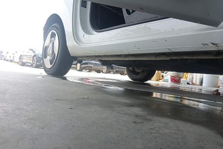 Used Geely Galaxy Panda 2023 Panda Mini 200km Dynamic Bear Right Side Sill