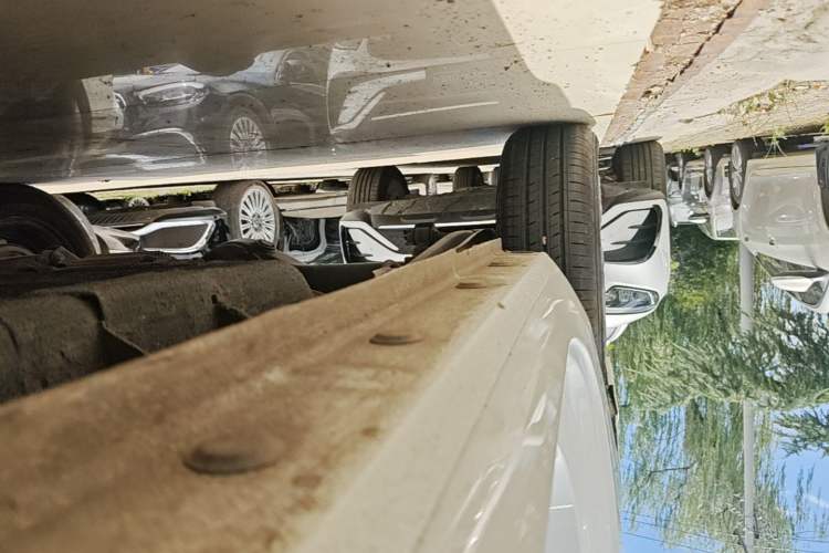 Used Geely Galaxy Panda 2023 Panda Mini 200km Endurance Bear Right Side Sill