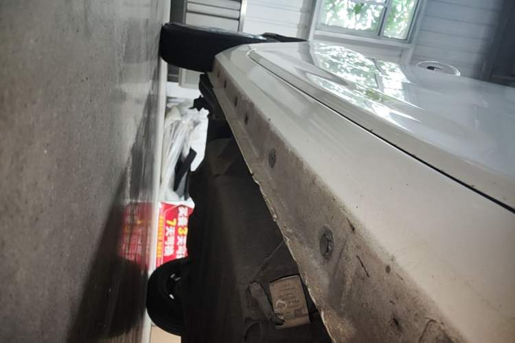 Used Geely Galaxy Panda 2023 Panda Mini 200km Endurance Bear Right Side Sill