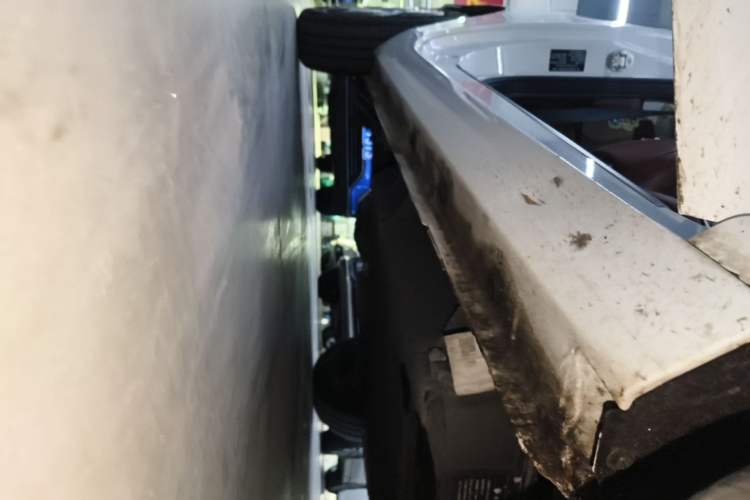 Used Geely Galaxy Panda 2023 Panda Mini 200km Endurance Bear Right Side Sill