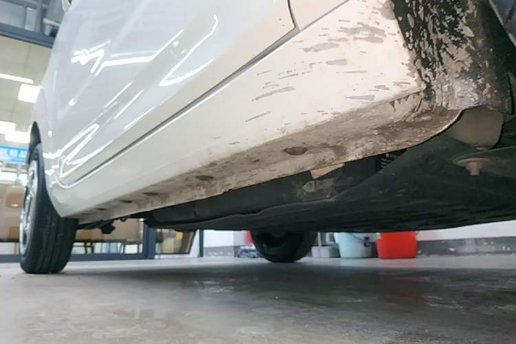 Used Geely Galaxy Panda 2023 Panda Mini 200km Dynamic Bear Right Side Sill