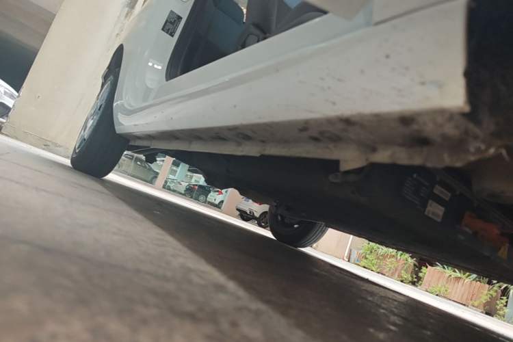 Used Geely Galaxy Panda 2023 Panda Mini 200km Endurance Bear Right Side Sill