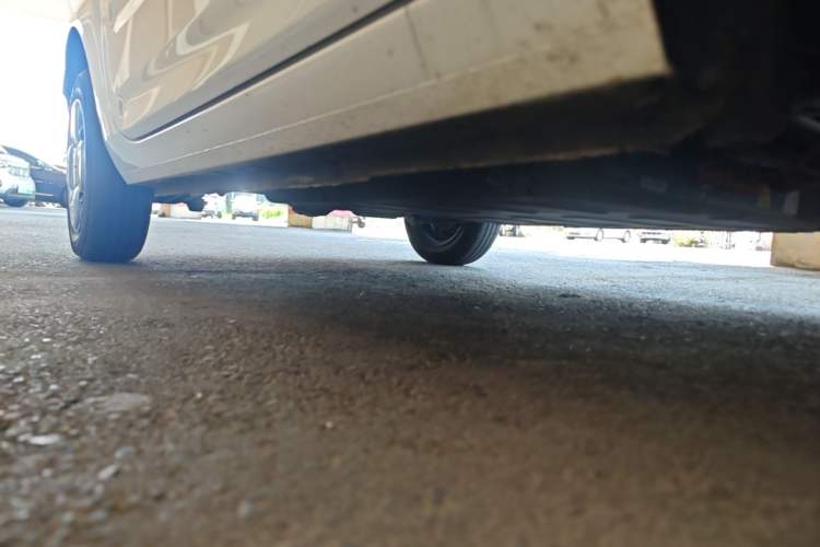 Used Geely Galaxy Panda 2023 Panda Mini 200km Endurance Bear Right Side Sill