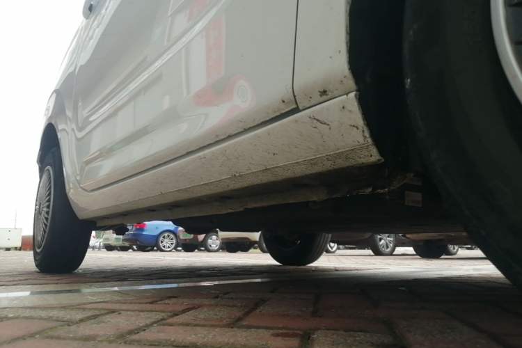 Used Geely Galaxy Panda 2023 Panda Mini 200km Endurance Bear Right Side Sill