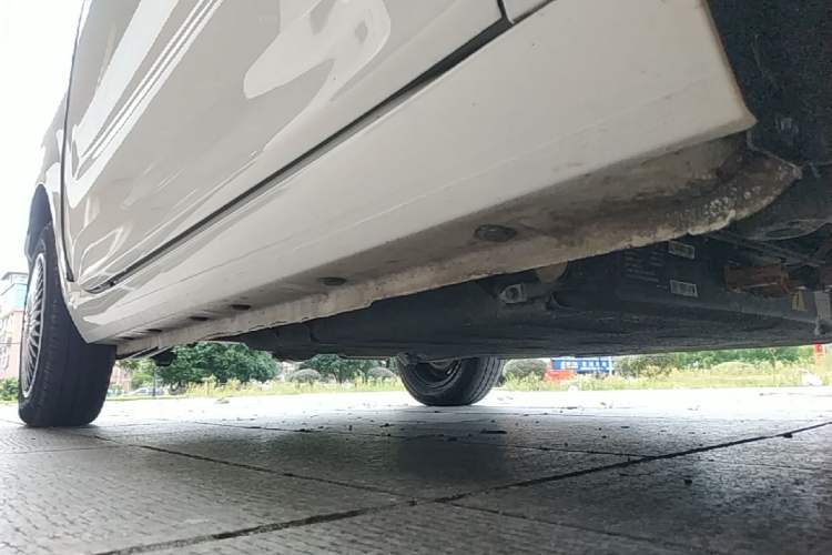 Used Geely Galaxy Panda 2023 Panda Mini 200km Endurance Bear Right Side Sill