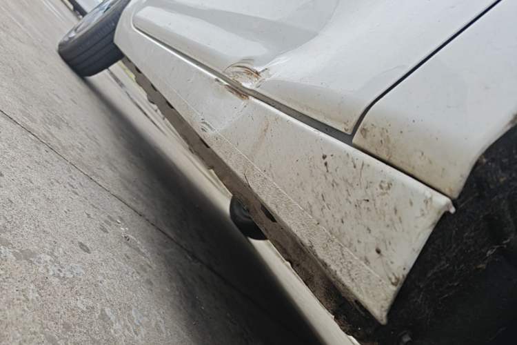 Used Geely Galaxy Panda 2023 Panda Mini 200km Endurance Bear Right Side Sill