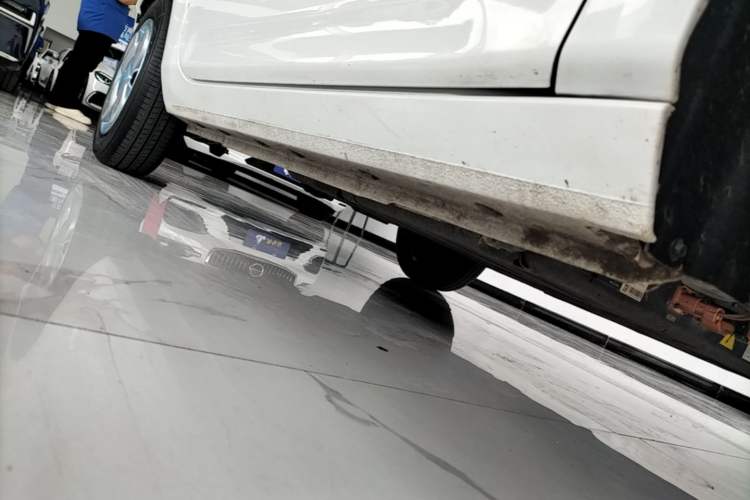 Used Geely Galaxy Panda 2023 Panda Mini 200km Endurance Bear Right Side Sill