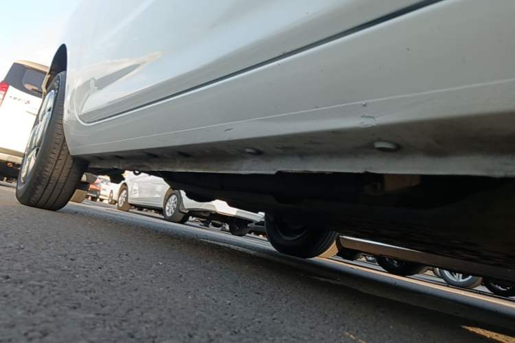 Used Geely Galaxy Panda 2023 Panda Mini 200km Endurance Bear Right Side Sill