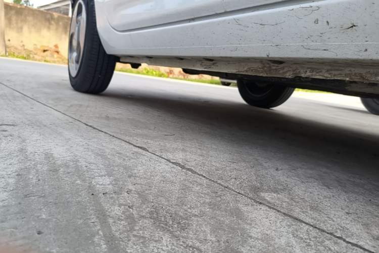 Used Geely Galaxy Panda 2023 Panda Mini 200km Dynamic Bear Right Side Sill